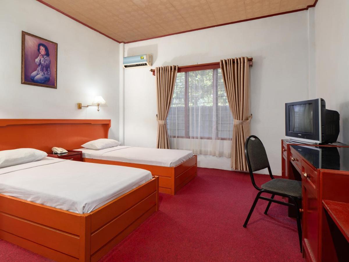 Pia Hotel Padangsidimpuan Esterno foto