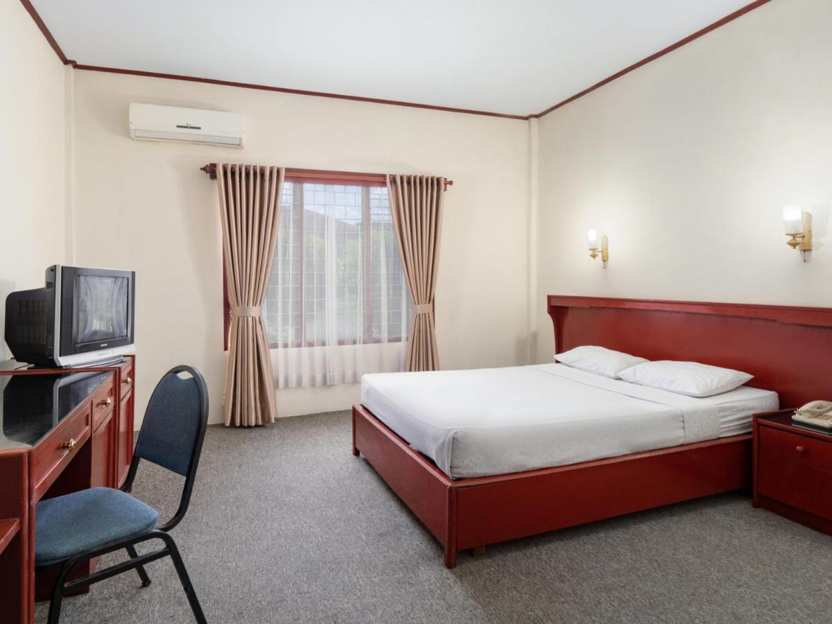Pia Hotel Padangsidimpuan Esterno foto